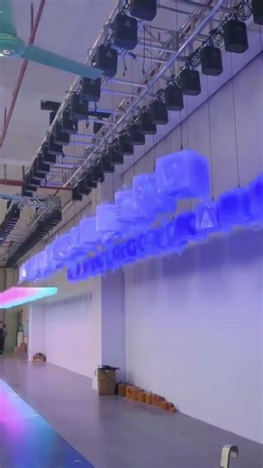 Kinetic cube light test #stagelighting #kineticlights #eventlighting #clublighting