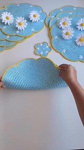 Pattern 💚 https://is.gd/pattern_cr ✨ Nothing beats watching each stitch turn into a complete placemat set, made with so much love 🧶💛From the first loop to the final weave, every detail holds a piece of me.Who else loves that feeling of seeing a project finished? 🙋‍♀️💖#crocheter #crochetinspiration #crochetaddict #placemats #tablesetting #handmade #crochetlove #crocheteveryday #crochetdecor #crochetpassion #crochetcommunity | Crochet Tutorial