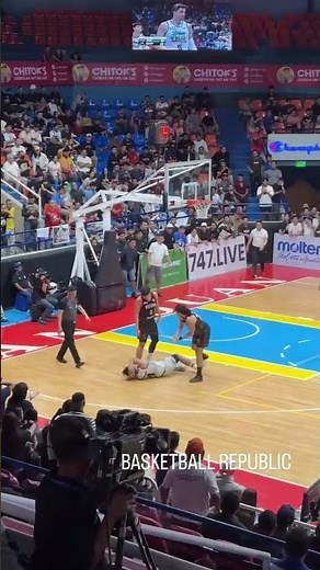 Grabe girian sa pwestuhan! Bonifacio talbog ang ulo sa sahig!