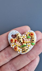 53K views · 771 reactions | Hello, dear friends ☺️曆 We have new products - trays-boards for miniatures. Trays in the shape of a heart with a heart, also in the store there are rectangular and round forms with hearts﫶 Also our mold for miniature cookies and chocolate is available for order ☺️ #miniature #polymerclay #dollhouse #fimo #diy #tutorial | Sweetminidollhouse | Facebook