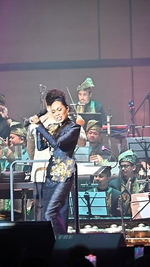 Tari Tualang Tiga | Dayang Nurfaizah