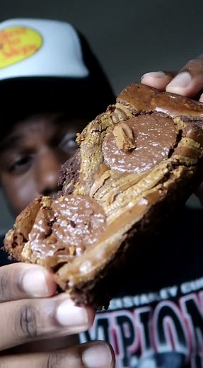 Delicious Reese's Peanut Butter Cup Brownie Recipe