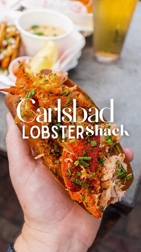 San Diego Foodies on Instagram: "$100 GIVEAWAY! 🦞 Carlsbad Lobster Shack Serving Up Lobster Rolls, Tacos + Sno-Balls!! 🔥❄️ 📍@thetrapshacks | Carlsbad Village Giveaway Winner: @phunganderson Did you hear about the all new lobster focused spot that opened up in the heart of Carlsbad? 🌊 This seafood spot is all about serving up delicious catch in rolls, tacos and more! 🔥 Focusing on southern style dishes like NOLA BBQ Roll, the Boil-Bachi Seafood Boil, and Crawfish Chowder Tots, this Southern 