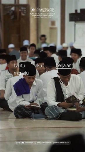 Menemukan arti dalam sujud, mencari cahaya dalam doa