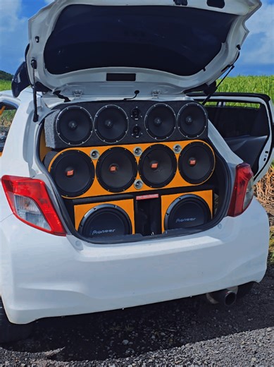 Toyota Vitz: Sound Setup in Progress
