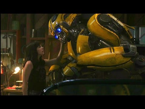 Charlie Watson's first moment seeing Bumblebee | HD Clip | Bumblebee 2018