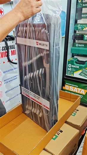 ¡Papi, prepárate porque esto ya es otro nivel! Si buscas lo mejor de lo mejor, aquí tienes el kit de 25 piezas Red Stripe de Wurth. Para que ningún perno se te resista. 😎🔥 🔥 ENCUÉNTRALO EN ITOOLS.PE 😎: https://www.itools.pe/product/kit-llaves-mixtas-25-pzas-red-stripe-wurth-05754-101-925 🟢 ¿Tienes dudas y consultas? 📲💬 958 160 876 / 980 871 331 📍 Ubícanos en Av. Universitaria 4974 - Urb. Parque Naranjal - Los Olivos . . . . . #Wurth #RedStripe #Herramientas #MecanicaPesada #CalidadIndust