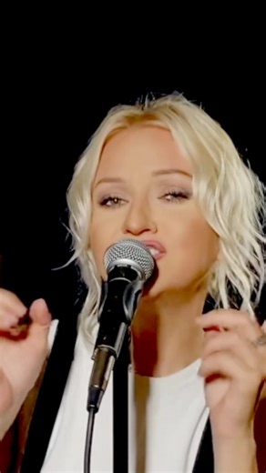 Happy Halloween 🎃👻💀! Thriller - Michael Jackson (Alyona) #michaeljackson #thriller #halloween #alyona #80s #mj | Alyona - Music