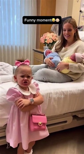 Why 2 babies mommy?😂 #funny #trending #cute