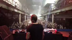 27K views · 1.3K reactions | Una leyenda viva del techno berlinés...