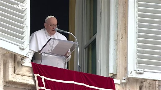 Papa: “Con pace si guadagna, con guerra si perde”. Apparizioni mariane? “Non sempre vere”
