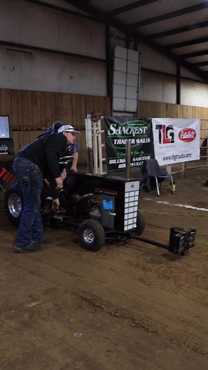 Cub Cadet gets wild!! #gardentractor #tractorpulling | Pulling with Garden Tractors
