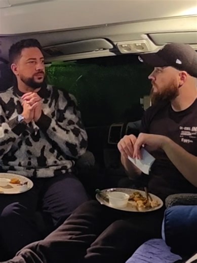 MotorhomownerDan (@motorhomownerdan)’s video of couple