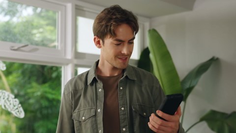 INIU 140W Power Bank, 27000mAh High Capacity Laptop Portable Charger, USB C in&Out Tablet Powerbank, Smart Digital Display Phone Charge Compatible with iPhone 15, Samsung, iPad, MacBook, Laptop etc.