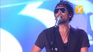 «Aquí» es una canción de la banda chilena La Ley fue lanzada el primer sencillo en 2000, de su álbum Uno. | Videos Musicales Solo En Hd