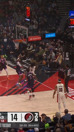 Jaden McDaniels put on a shooting clinic as he joins KG and KAT as the only Timberwolves with 27 PTS, 3 STL and 5 BLK in a game! 🌟 29 PTS | 5 3PM | 3 STL | 5 BLK | NBA