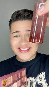 Fake freckles #freckles #beautytips #makeuphack | Dudu