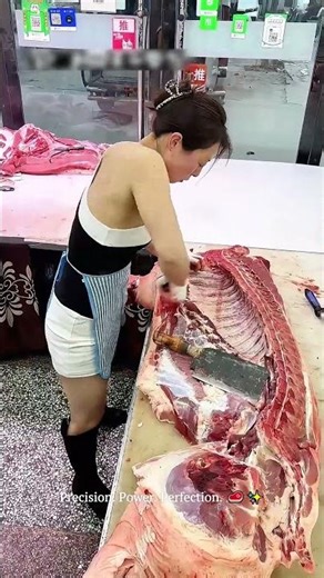 The Ultimate Butcher Skills!😍 Her Knife Skills Are Level 99! #skills #butcher