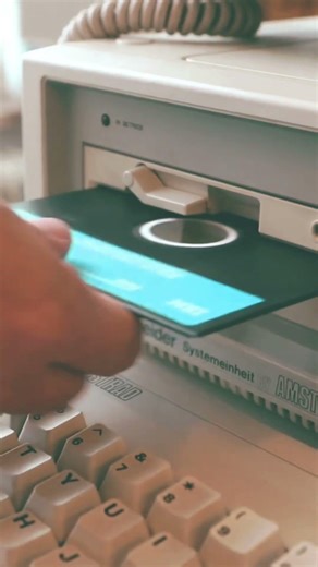 Booting the Amstrad PC1512 with MS-DOS! 💾