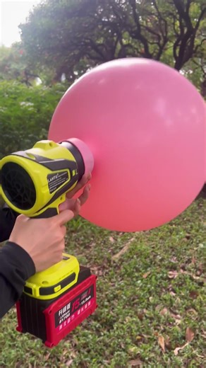 Water and leaves, be careful! This blower will finish them in a few seconds.#leafblower #powerful #cleaning #fyp #foryou