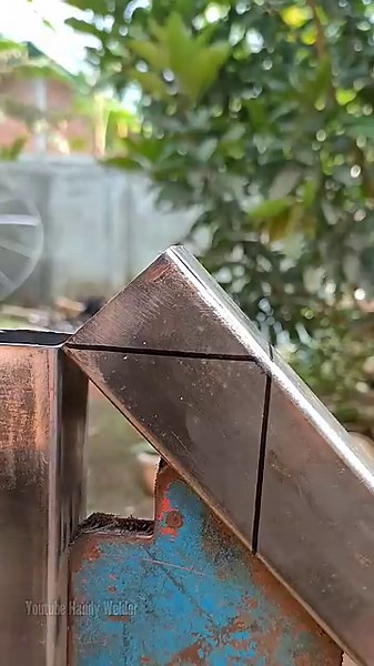 tips & tricks for joining square pipes that will be useful for beginner welders.