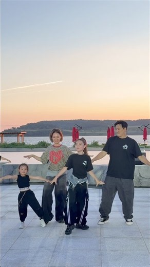 엄마 아빠와 함께 디기디기 댄스! #춤추는곰돌 #춤추는곰돌의랜덤댄스 #춤추는곰돌의타이머댄스 #afstarz #dance #music #댄스 #fyp #digidigi #챌린지