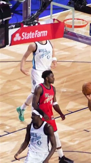 Pascal Siakam on the Recieving End of the lLay-Oop 😮‍💨