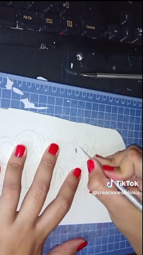 Mini tutorial: Cómo cortar letras con un cutter