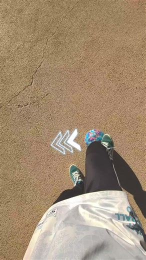 Mastering Nutmeg in Football: Essential Skills Guide