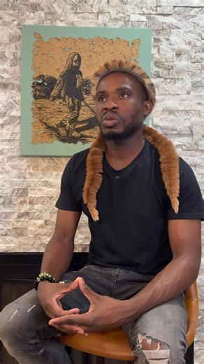 Indibano Art on Instagram: "La Familia Lloyd Maluleke’s figurative work mostly featured portraits of his family and friends, with the artist and his father quite at the center of it. In works like ‘Footsteps: Like father like son’ and ‘Bloodline: Like father like son’ the artist reminisces over his own close relationship with his father, a superhero who worked hard and provided for the family. Emulating his father, the young son also adorns a helmet, a form of protective gear the dad would wear 