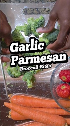 Garlic Parmesan Broccoli Bites
