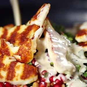 9.7K views · 106 reactions | Drink it in mob. Drink it in. The frehoooooshist tahini, lemon juice and garlic dressing, falling onto a pile of grilled halloumi, toasted pine nuts and roasted butternut squash. Hot damnnnn it's a buffy. REMEMBER - dm for early recipe!! | Mob | Facebook