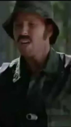 Arnold kills in fast motion #movie #military #funny #memes #film #80saction #actionlegend #movies