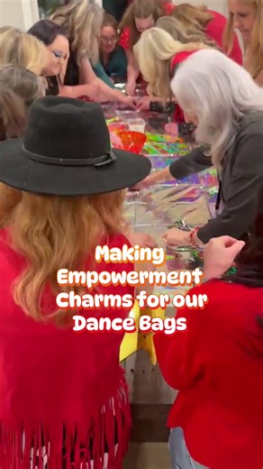 Bonding as a team is top priority 💪 #seattle #linedance | linedance