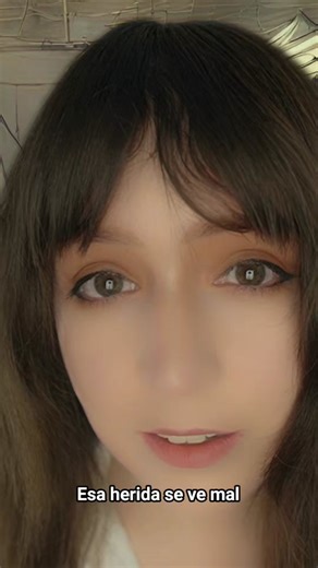 ASMR Shingeki no Kyojin: Cura tus Heridas en Batalla