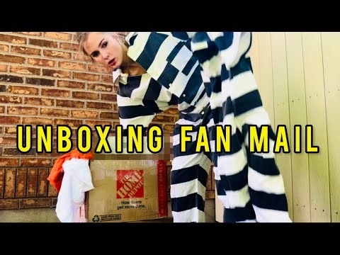 Unboxing Fan Mail!!