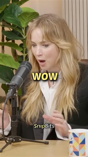 Jennifer Lawrence Gets Roasted for Her Skinny Jeans!!!😂😂😂| Good Hang Podcast With Amy Poehler