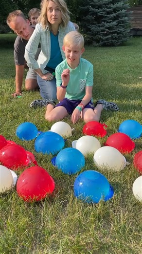 Water Balloon Roulette 🤣 Kids and family play roulette water balloon yard game for prizes and a funny punishment. Great backyard game for 4th of july holiday parties and more. (for entertainment purposes only) 🎬 This video was produced by Network Media and Benson Bros | The Scene Machine