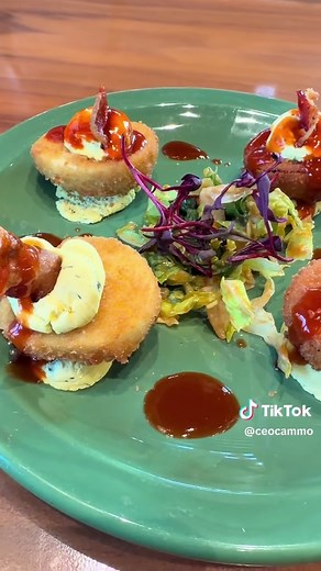 Tried Fixins Soul Kitchen in Tulsa, OK. Food: •Deep Fried Deviled Eggs •Oxtails Sweet brown gravy, rice and a Fixin •Mac and Cheese •Candied Yams Drinks: •Red & Blue Kool-Aid Everything was a 10/10. #food #foodreveiw #blackowned #tulsa #fyp