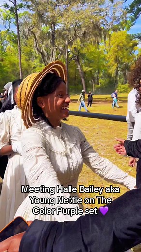 The Color Purple in Theaters - Oprah Winfrey and Halle Bailey