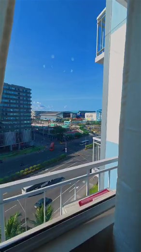 Enjoying a Relaxing Staycation at Shell Residences MOA