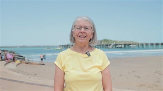 Why do I volunteer at Lifeline North Coast? - Cathy Brazier | Angela Martin