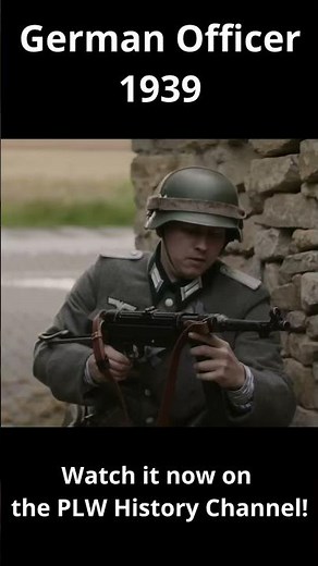 What did a German Officer wear in 1939?