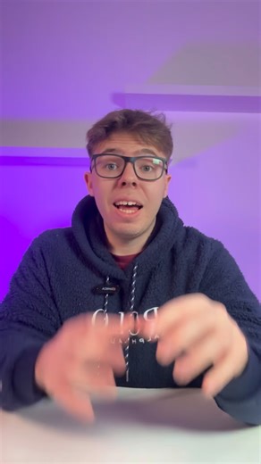 Finance S Maxem on Instagram: "Je aktuálně Netflix zajímavý?🤔"