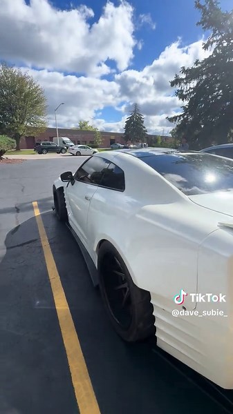 Drag Nissan R35?? #nissan #GTR #gtrr35 #japanesecars #carshow #streetcar #tunercar #carshow