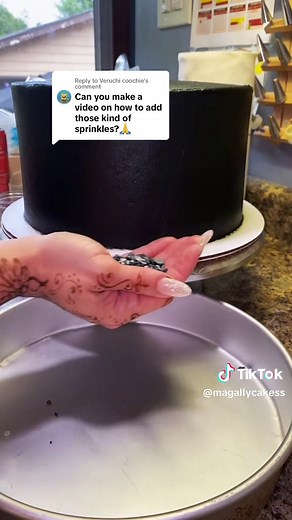 How to Add Sprinkles as a Bottom Border on a Cake