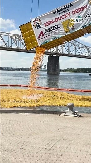 50K rubber ducks dumped into Ohio River for Ken-Ducky Derby