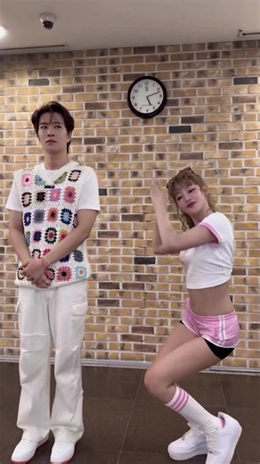 Klaxon challenge with (G)I-DLE's Minnie! 🔗 instagram.com/reel/C9UmQhVPE… | GOT7 world for Igot7