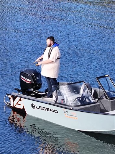 Meet the 2026 16 XF! Our 16 ft model features a 114 L aerated livewell with a bait bucket and divider, a large bow casting deck with in-floor storage, and a lockable port and starboard storage compartment. At the helm, you’ll find a PiranhaMAX4 Fish/Depth Finder, a Portable Bluetooth IPX7 Waterproof Dual Speaker, and all your switches and gauges! For more information on our 16 XF, contact your local Legend dealer or visit our website for more information. Découvrez le 16 XF 2026! Notre modèle de