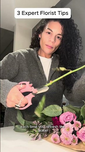 Valentine’s Day Flowers - 3 Expert florist tips to keep them looking fresh✨ Bloom & Wild